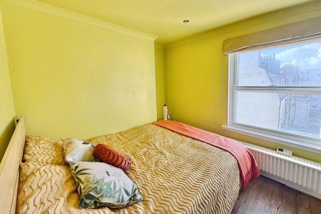 Flat 8, 29, Russell Square, East Sussex photo 3