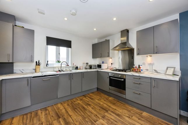 Flat 9, Wagtail House, 1, Blunden Way, Horley photo 4