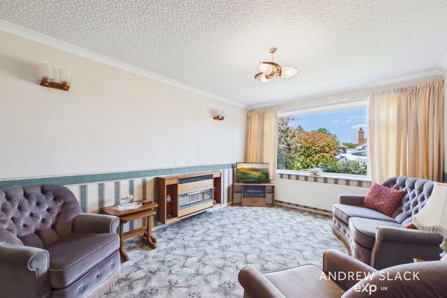 94, Worcester Avenue, Mansfield photo 2