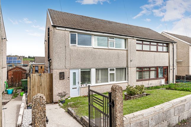 50 Moorland Crescent, Pontypridd photo 2