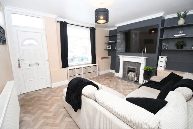 26 Helen Street, Manchester photo 2