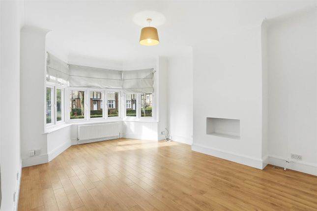 Grove Avenue, Sutton photo 2
