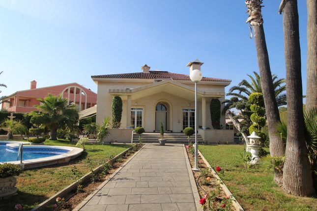 Villa for sale in 03191 Mil Palmeras, Alicante, Spain