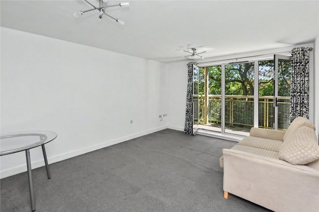 12, Brodwell Grange, Leeds photo 2