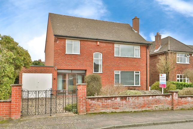 Thumbnail Detached house for sale in Kingston Square, Norwich