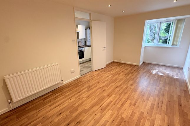 8 Michael Blanning House, Wake Green Park, Birmingham photo 2