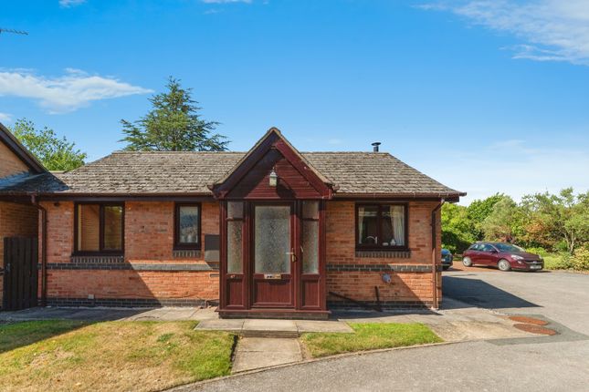 2-bed house on 47, Round Hill Meadow, Chester, £200,000