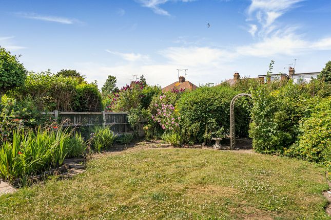 21 Stuart Road, Southend-On-Sea photo 2