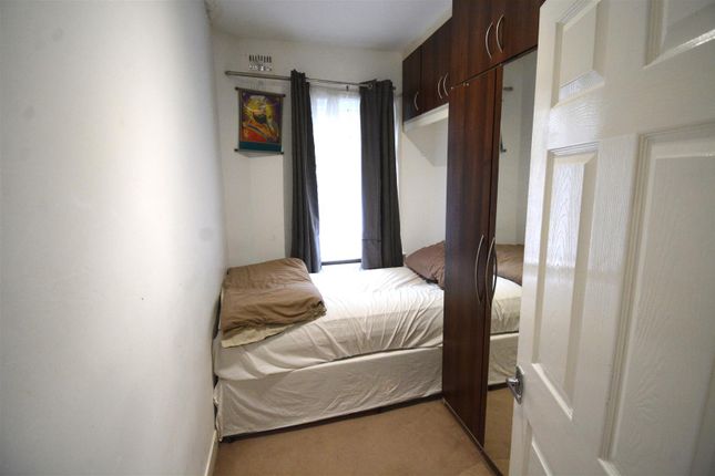 Terraced house for sale in Stratford Road, Southall