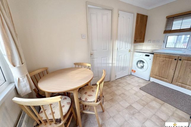 8 Underhill Park, Tiverton photo 3