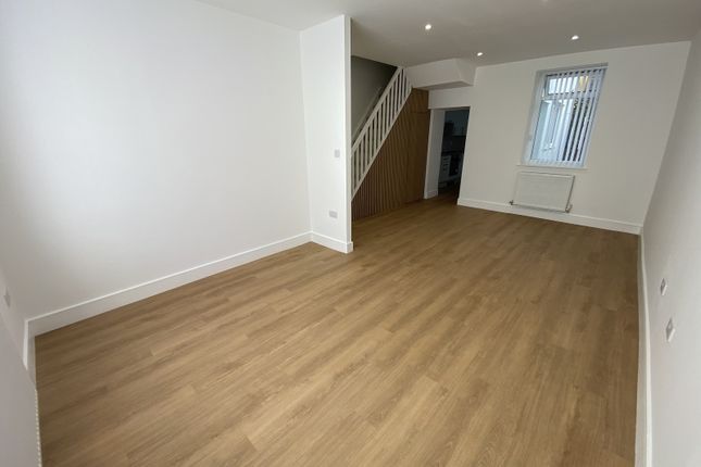 111, Clyndu Street, Swansea photo 2