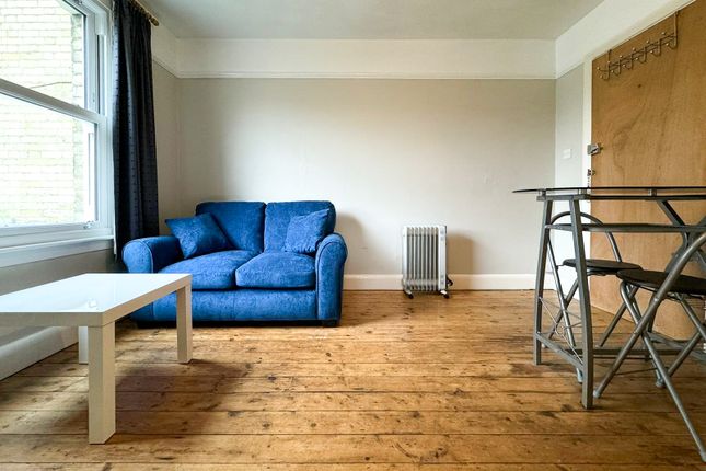 Flat 7, 49, Alpha Road, Cambridge photo 2