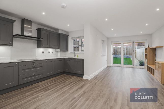 20, Scholars Avenue, Broxbourne photo 4
