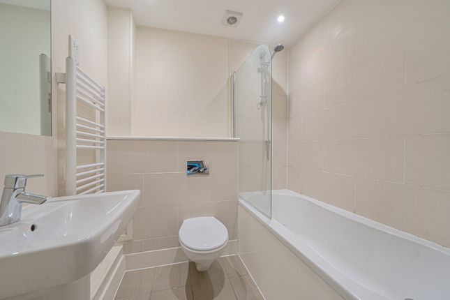 Flat 3, 21, Park Road, Beckenham photo 4