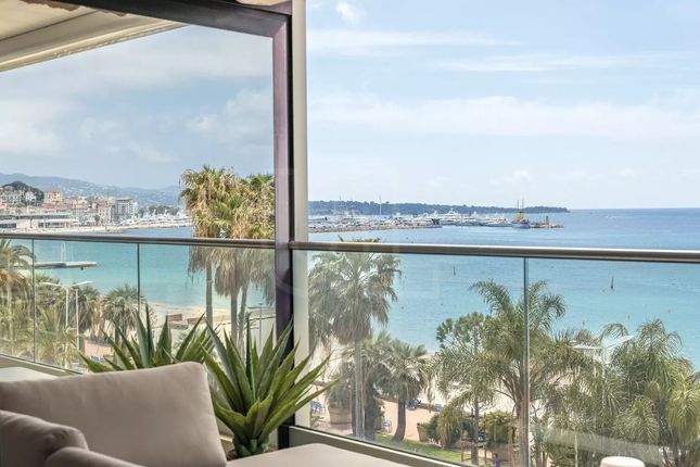 Apartment for sale in Cannes, Super Cannes, 06400, France