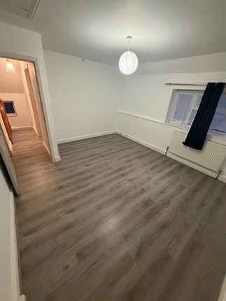 Alban Avenue, St Albans photo 4