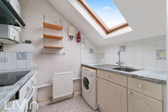 Flat 4, Croydon photo 4