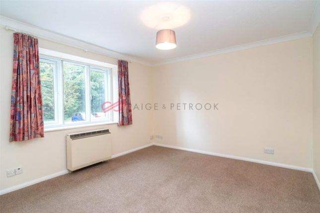 60, Granville Place, Pinner photo 4