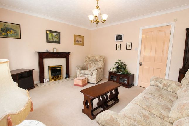 44 Mons Road, Todmorden photo 2
