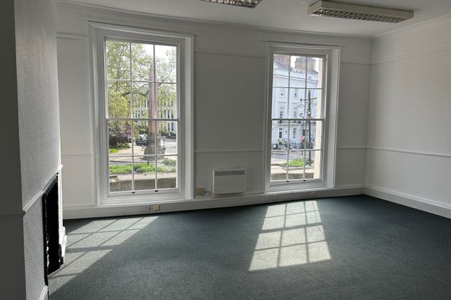 Office to let in Parade, Leamington Spa