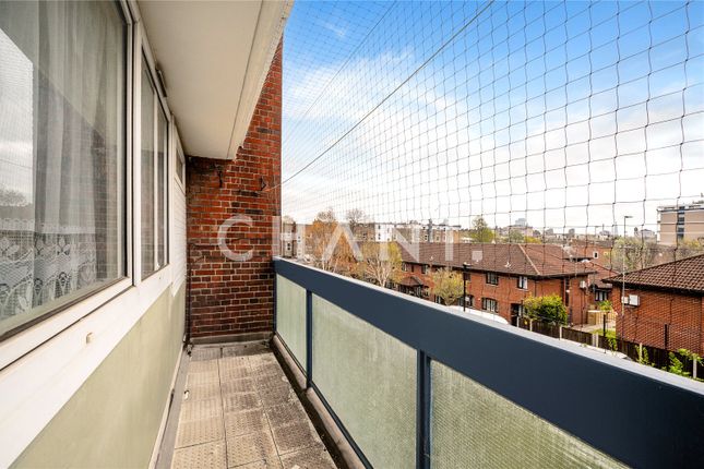 Kinross House,, 32, Bemerton Estate,, London photo 4