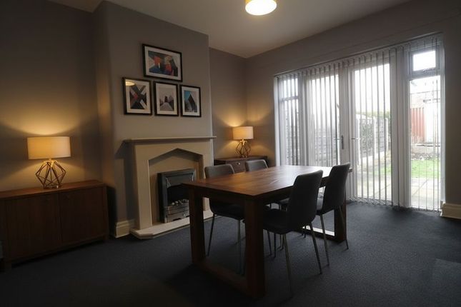 7, Highfield Drive, Manchester photo 2