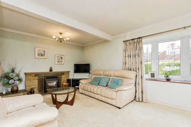 65, The Millbank, Crawley photo 4