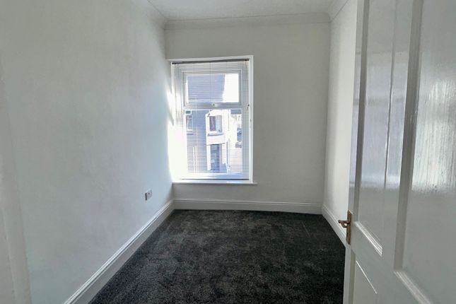 3 Bed Terraced House To Rent St. Teilo Street, Pontardulais Sa4