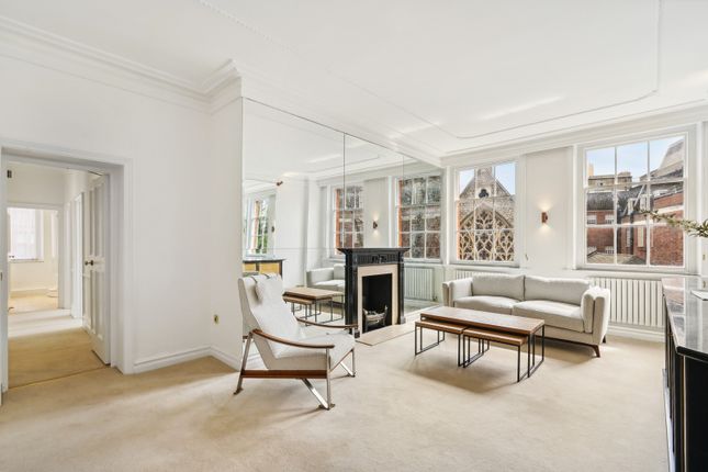 Flat to rent in Mount Street, Mayfair