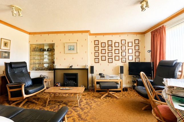 9, 9 Sandwood Place, Kinross photo 3
