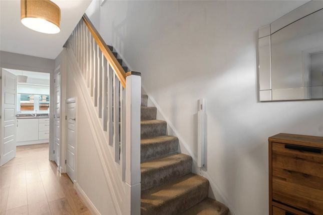31, Riverway Place, Stirlingshire photo 4