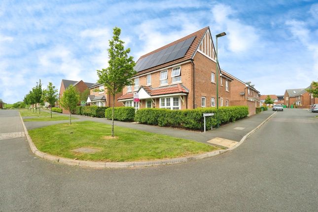 Thumbnail Detached house for sale in Greymede Avenue, Nottingham