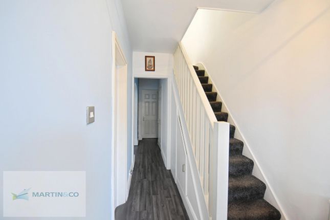 7, Berkeley Drive, West Molesey photo 4