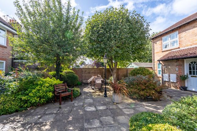 56 St James Court, Melbourne Road, Chichester photo 4