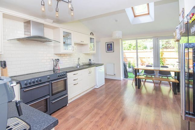 34, Surrey Close, Southampton photo 4
