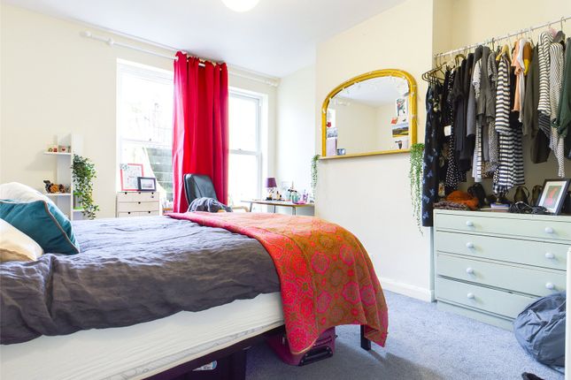 Terraced house to rent in Hartington Road, Brighton