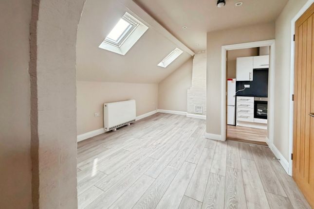 Flat 4, 8-10, Hotel Street, Coalville photo 2