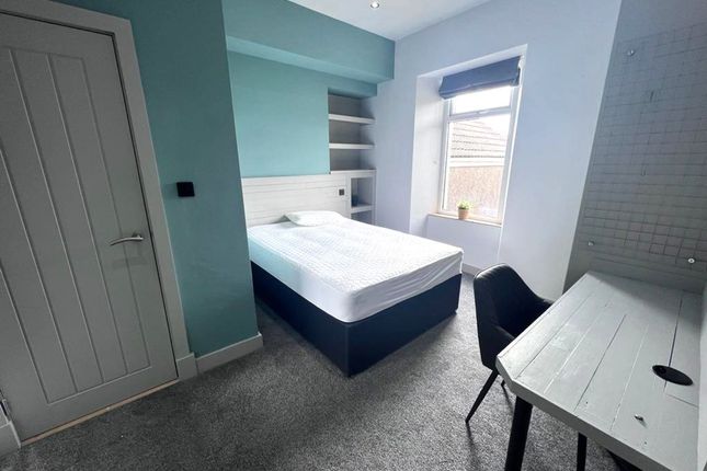 28 Carlton Terrace, Swansea photo 3