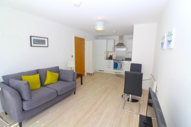 Flat to rent in Trawler Road, Maritime Quarter, Swansea