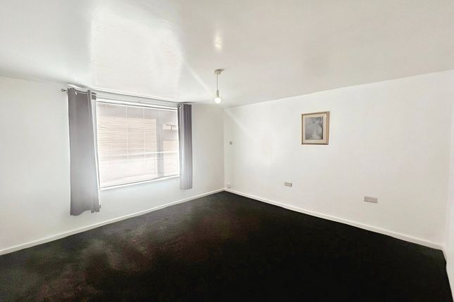 Flat B, 1, Acacia Road, South Yorkshire photo 4