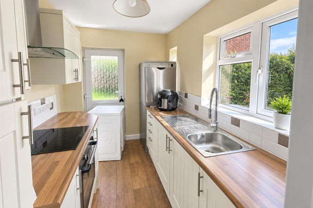 139, Westfields Road, Corby photo 2