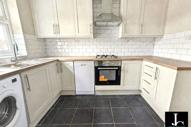 2, Mitchel Way, Telford photo 4