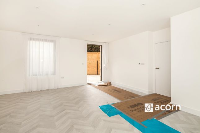 9Efa20B2-49Af-F01...