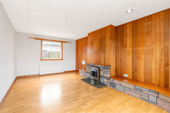 16, Eastfield Park Road, Penicuik photo 3