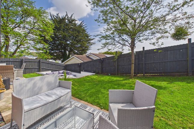 5A, Moorhaven Close, Torquay photo 2