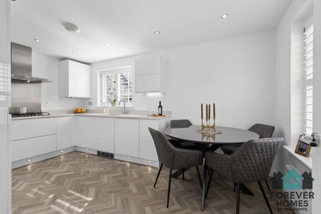 2 Prefect Close, Barnsley photo 4