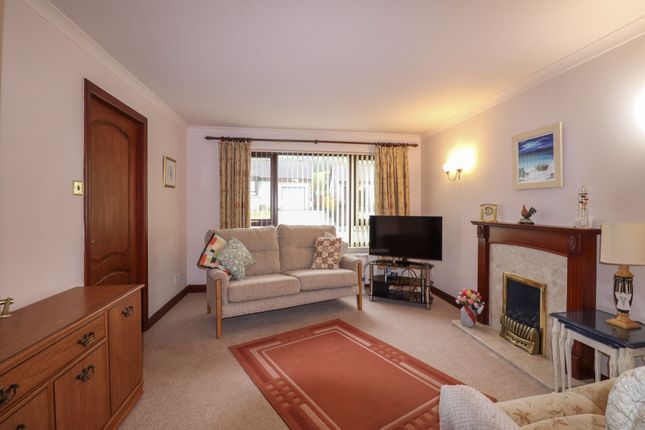 17, Rounall Avenue, Dalbeattie photo 2