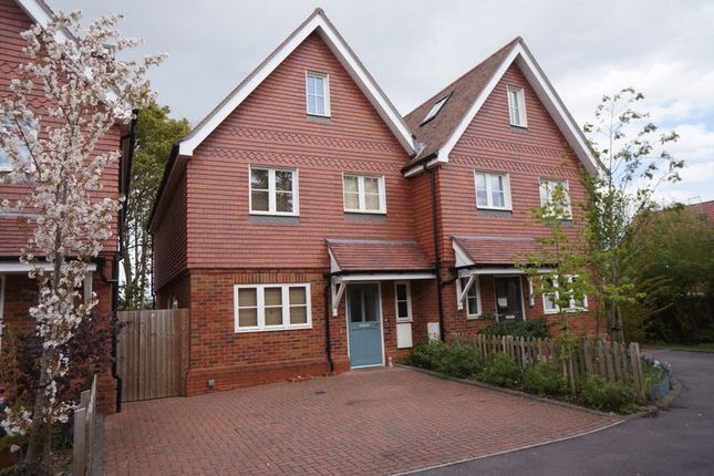 Thumbnail Semi-detached house to rent in London Road, Holybourne, Alton