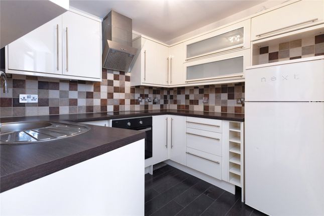 Flat 5, Amblefield Court,, Northchapel, West Sussex photo 4