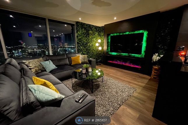 Flat, Albion Street, Leeds photo 2
